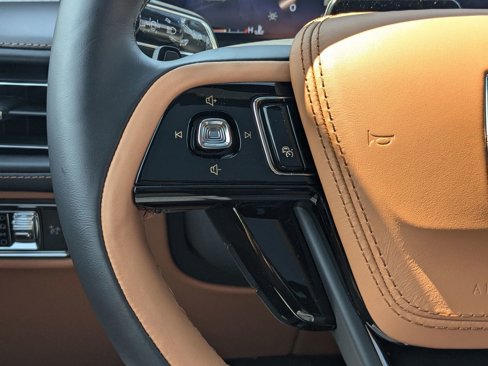 New 2025 Lincoln Aviator Black Label w/ Jet Appearance Package image 16