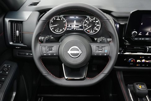 Used 2025 Nissan Pathfinder Rock Creek image 19