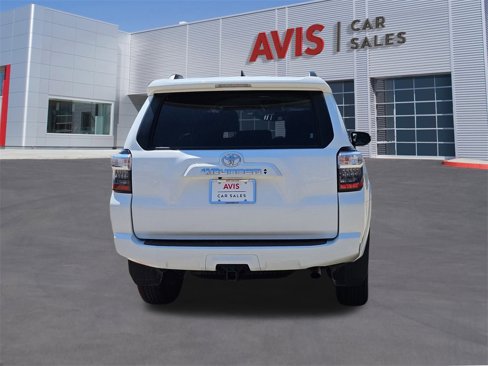 Used 2024 Toyota 4Runner SR5 Premium image 7