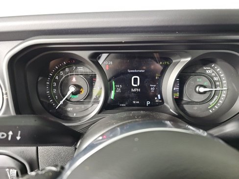 New 2025 Jeep Wrangler Unlimited Sahara image 13