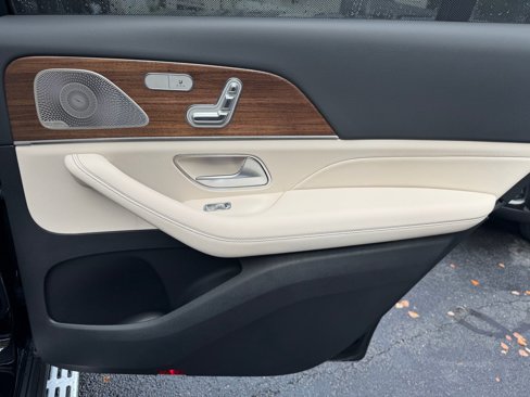 New 2026 Mercedes-Benz GLS 450 4MATIC image 22