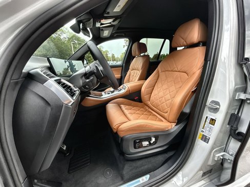 New 2026 BMW X5 xDrive50e w/ M Sport Package image 13
