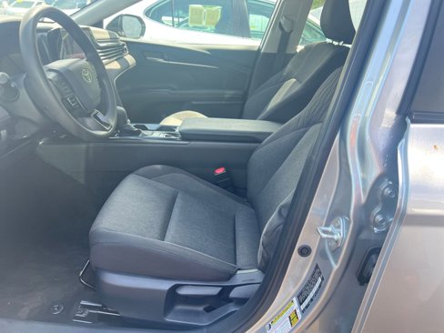 Used 2025 Toyota Camry LE image 25