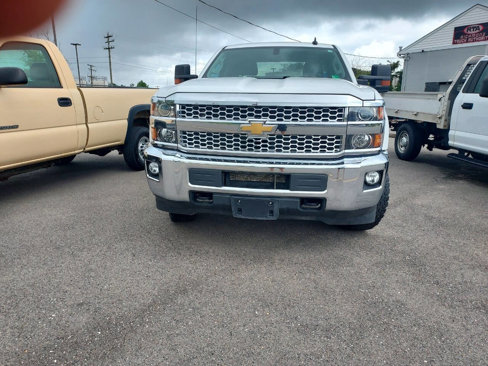 Used 2019 Chevrolet Silverado 2500 LT image 2