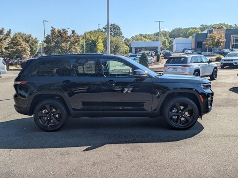 New 2025 Jeep Grand Cherokee Limited image 4