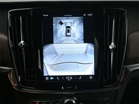 Used 2024 Volvo V90 B6 Cross Country Ultimate image 23