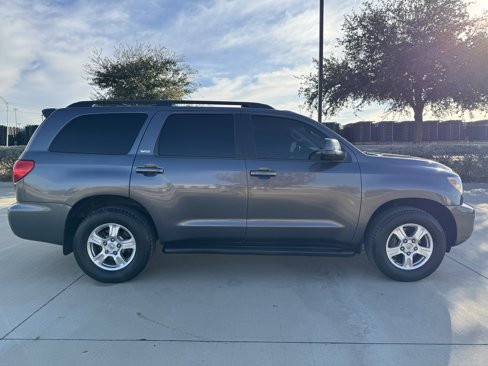 Used 2014 Toyota Sequoia SR5 image 4
