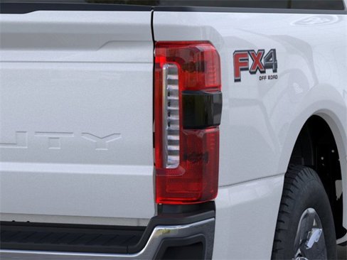 New 2025 Ford F350 Lariat w/ Lariat Ultimate Package image 21