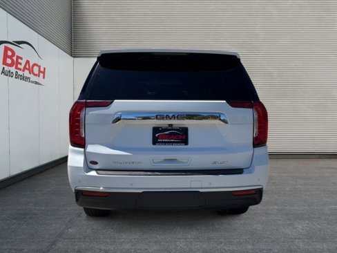 Used 2021 GMC Yukon XL SLT w/ SLT Luxury Plus Package image 15