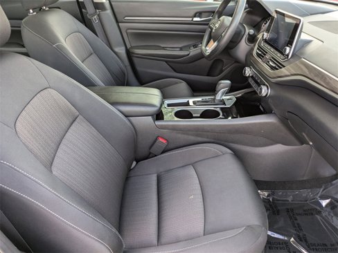 Used 2024 Nissan Altima 2.5 SV image 30