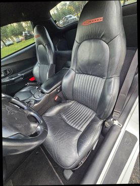 Used 2002 Chevrolet Corvette Z06 w/ Memory Pkg image 24