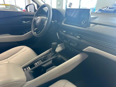 Used 2023 Honda Accord EX image 38