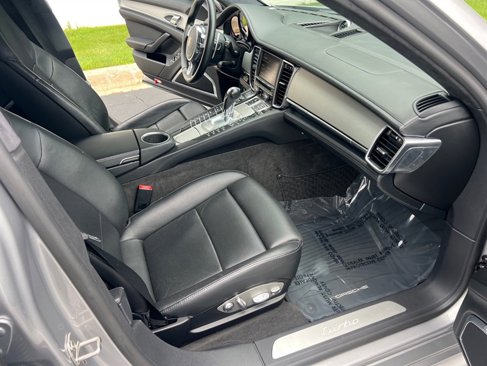 Used 2012 Porsche Panamera Turbo image 35
