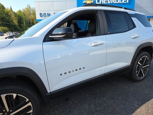 New 2026 Chevrolet Equinox RS w/ Convenience Package III image 13