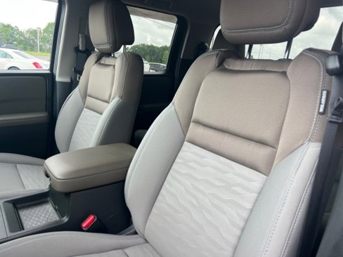 Used 2022 Nissan Frontier SV image 19