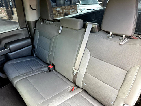 Used 2024 Chevrolet Silverado 2500 Custom w/ Custom Value Package image 16