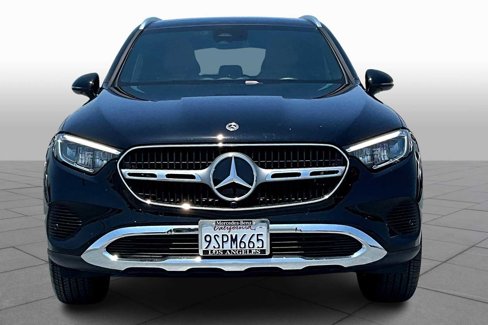 Used 2025 Mercedes-Benz GLC 350e 4MATIC image 3