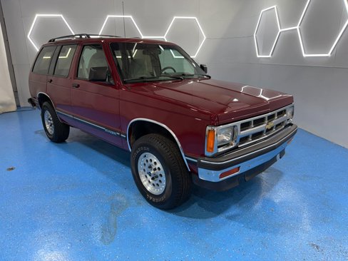Used 1994 Chevrolet S10 Pickup 4WD 4-Door image 68
