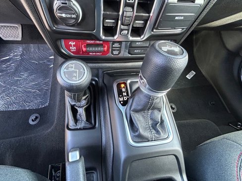 New 2025 Jeep Wrangler Unlimited Rubicon image 46