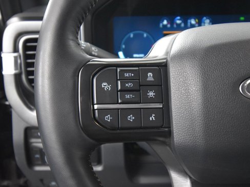 Used 2024 Ford F250 Platinum image 26