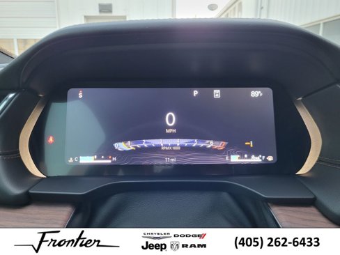 New 2025 Jeep Grand Cherokee Summit image 17