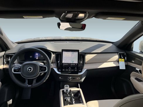 New 2026 Volvo XC90 T8 Plus image 14