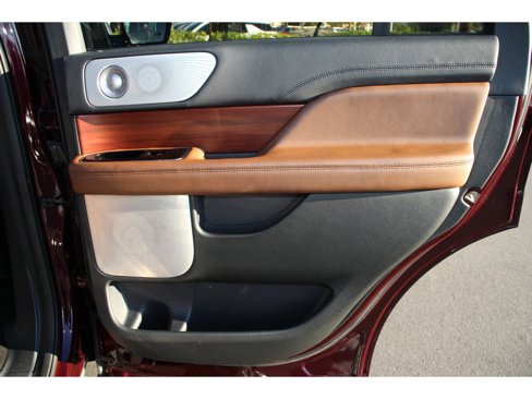 Certified 2023 Lincoln Navigator Reserve image 18