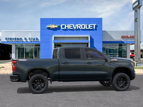 New 2026 Chevrolet Silverado 1500 Custom Trail Boss w/ LPO, Dark Essentials Package image 5