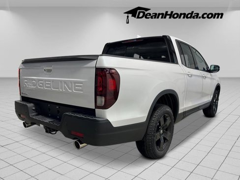 New 2025 Honda Ridgeline Black Edition image 5