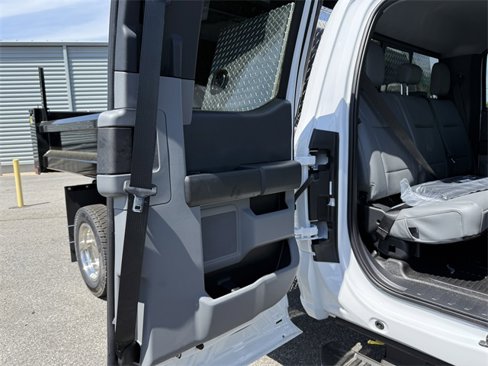 New 2025 Ford F550 4x4 SuperCab Super Duty image 33
