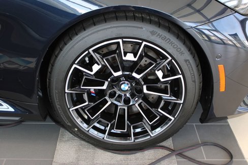New 2026 BMW M5 w/ Carbon Package image 38