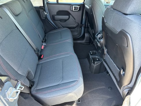 New 2025 Jeep Wrangler Unlimited Rubicon w/ Technology Group image 19