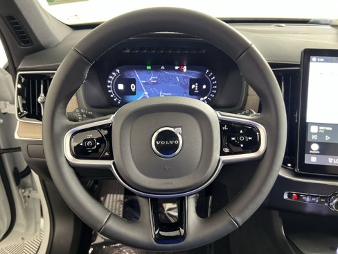 New 2026 Volvo XC90 B6 Plus w/ Protection Package Premier image 11