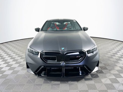 New 2026 BMW M5 w/ Carbon Package image 3