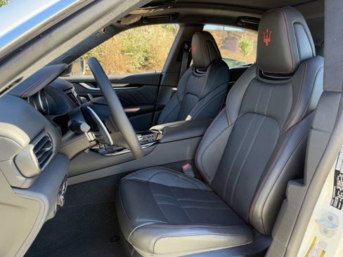 New 2024 Maserati Levante GT Ultima image 15