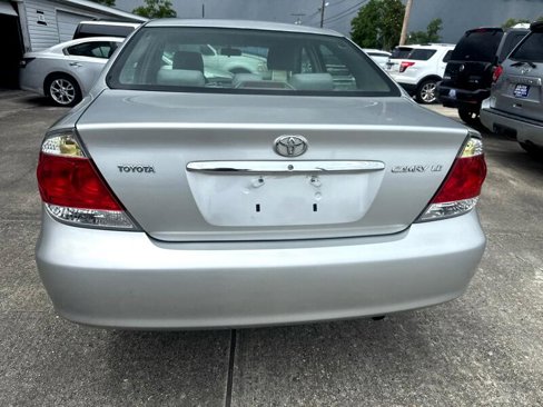 Used 2005 Toyota Camry LE image 4