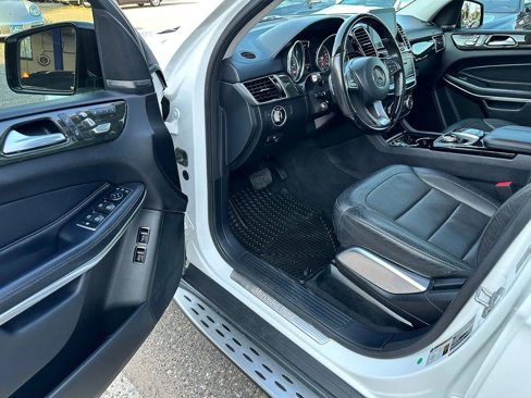 Used 2018 Mercedes-Benz GLS 550 4MATIC w/ Driver Assistance Package image 9