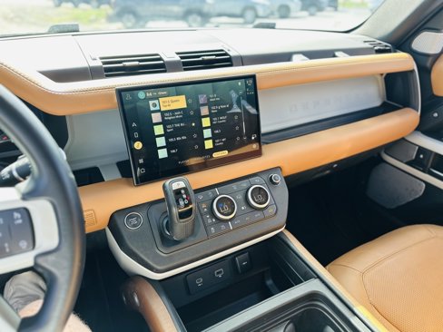 Used 2023 Land Rover Defender 130 First Edition image 24