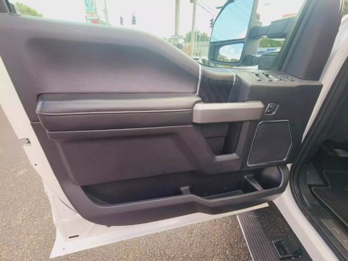 Used 2019 Ford F250 Platinum w/ Platinum Ultimate Package image 14