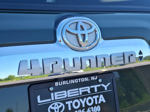 Used 2022 Toyota 4Runner Limited image 31