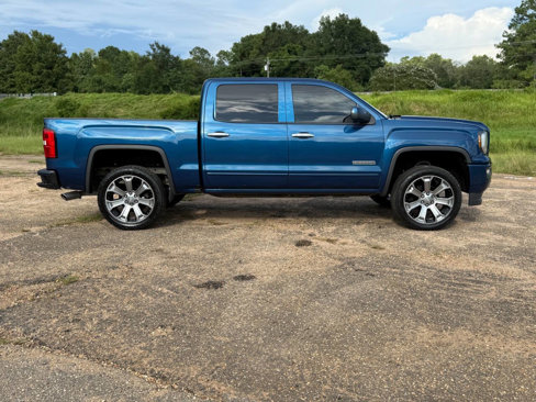 Used 2018 GMC Sierra 1500 SLE w/ SLE Value Package image 6