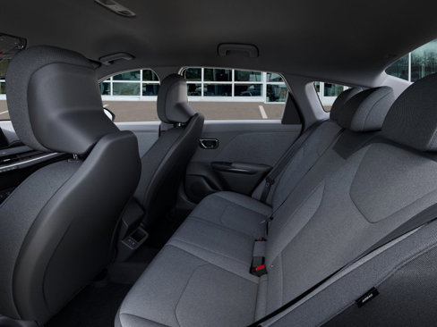 New 2025 Kia K4 LXS image 18