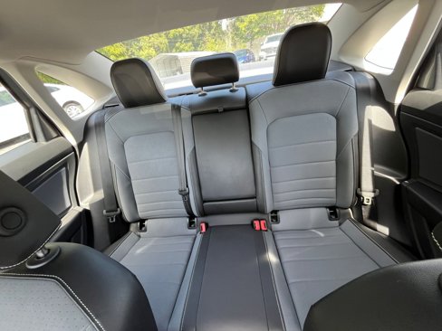 Used 2025 Volkswagen Jetta SE image 34
