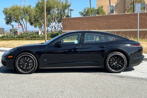 Used 2021 Porsche Panamera 4 image 7
