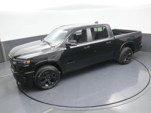 New 2025 RAM 1500 4x4 Crew Cab image 43
