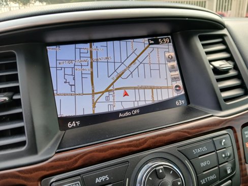Used 2018 Nissan Pathfinder Platinum image 15