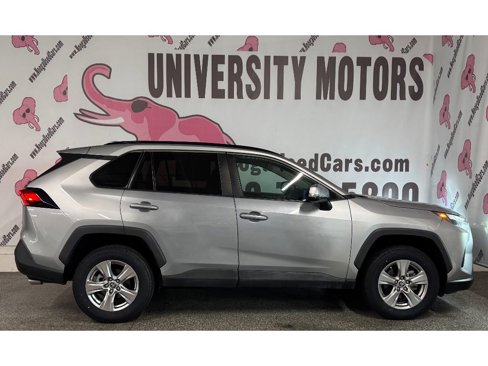Used 2022 Toyota RAV4 XLE image 9