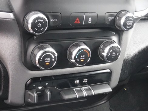 Used 2024 RAM 2500 Big Horn image 26