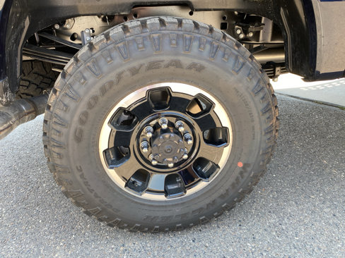 New 2025 Ford F350 4x4 Crew Cab Super Duty image 2