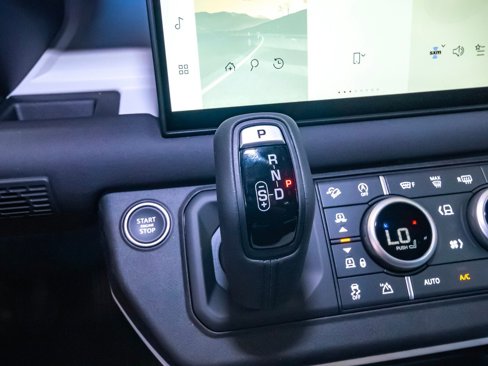 New 2025 Land Rover Defender 90 S image 27